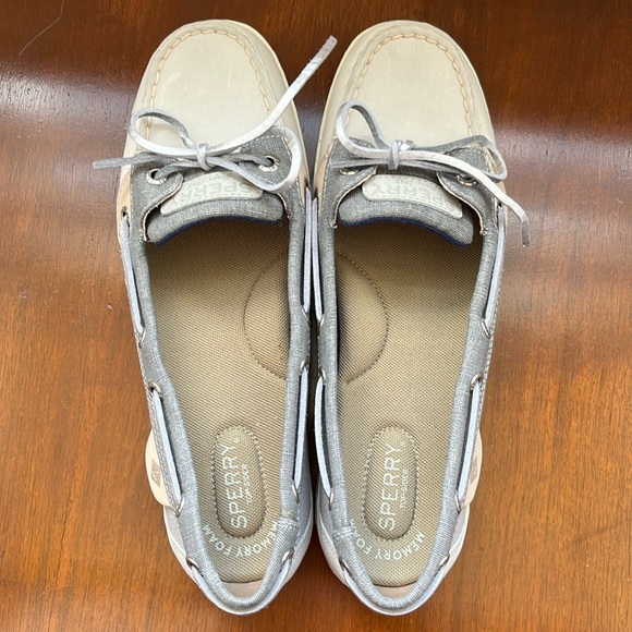 Sperry boat shoes - Picture 1 of 4